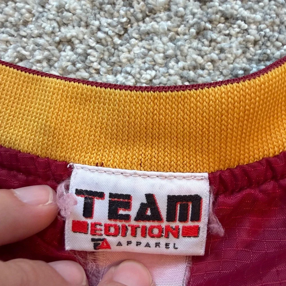 Vintage Team Edition USC Trojans Windbreaker Jacket Red Gold Full Zip Mens XL